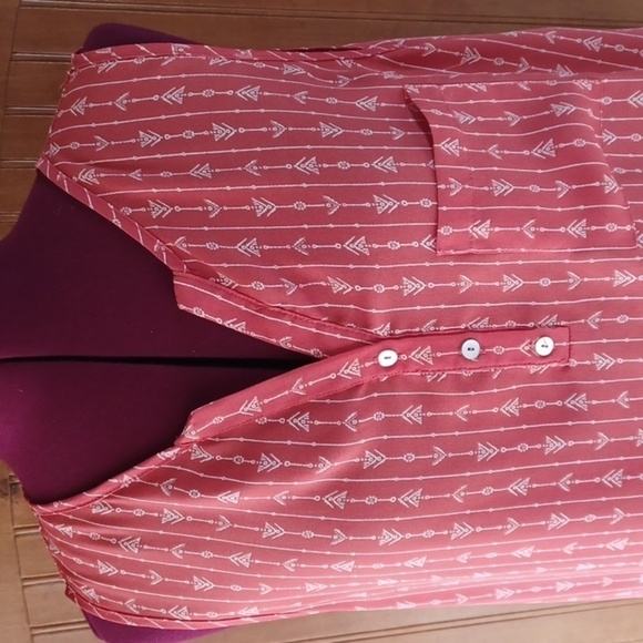 S.R. By Sweet Rain Shortsleeve Top - Picture 2 of 7